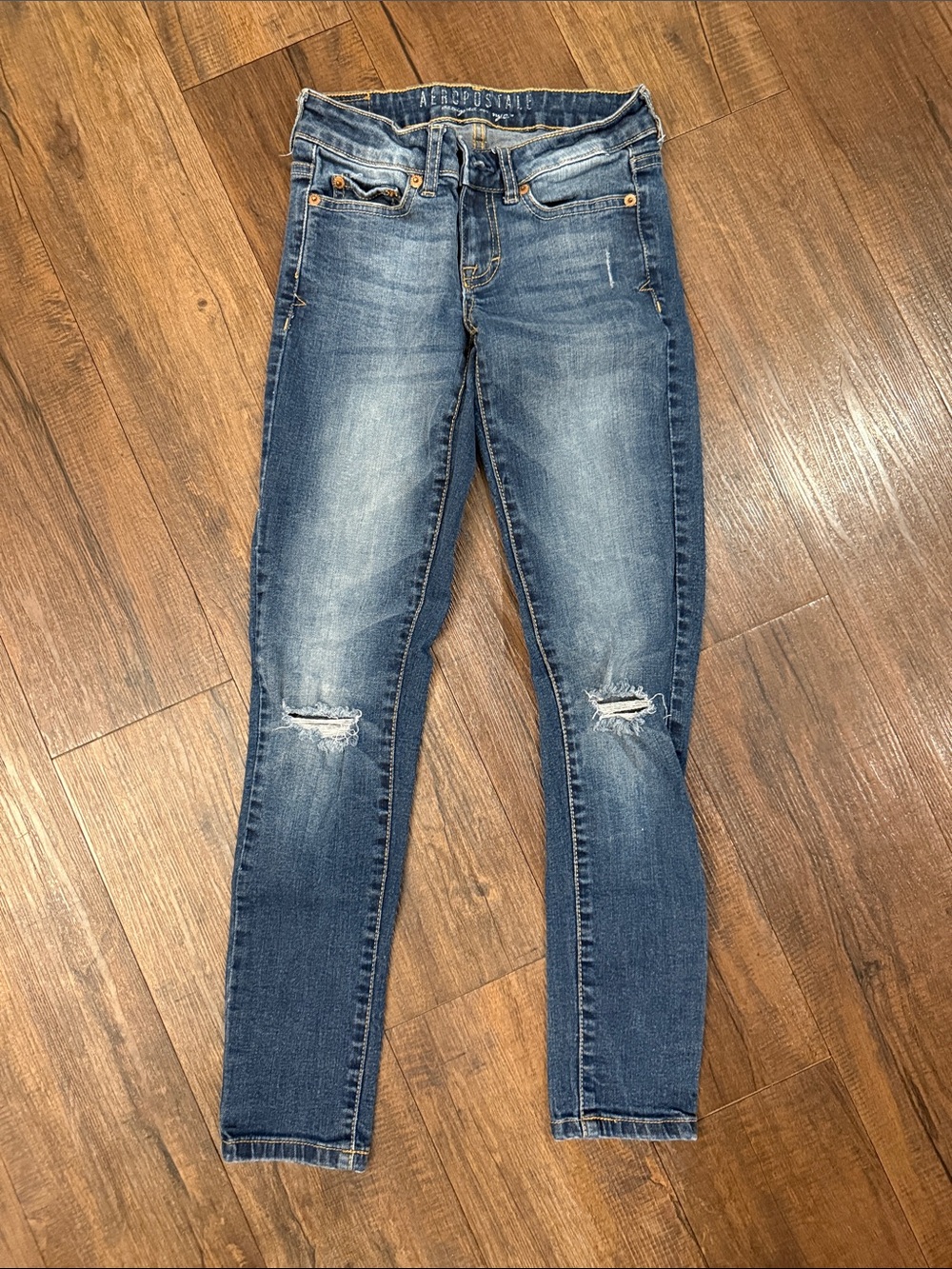 Aeropostale Women's Slim Distressed Skinny Jegging - Blue Wash 000 regular